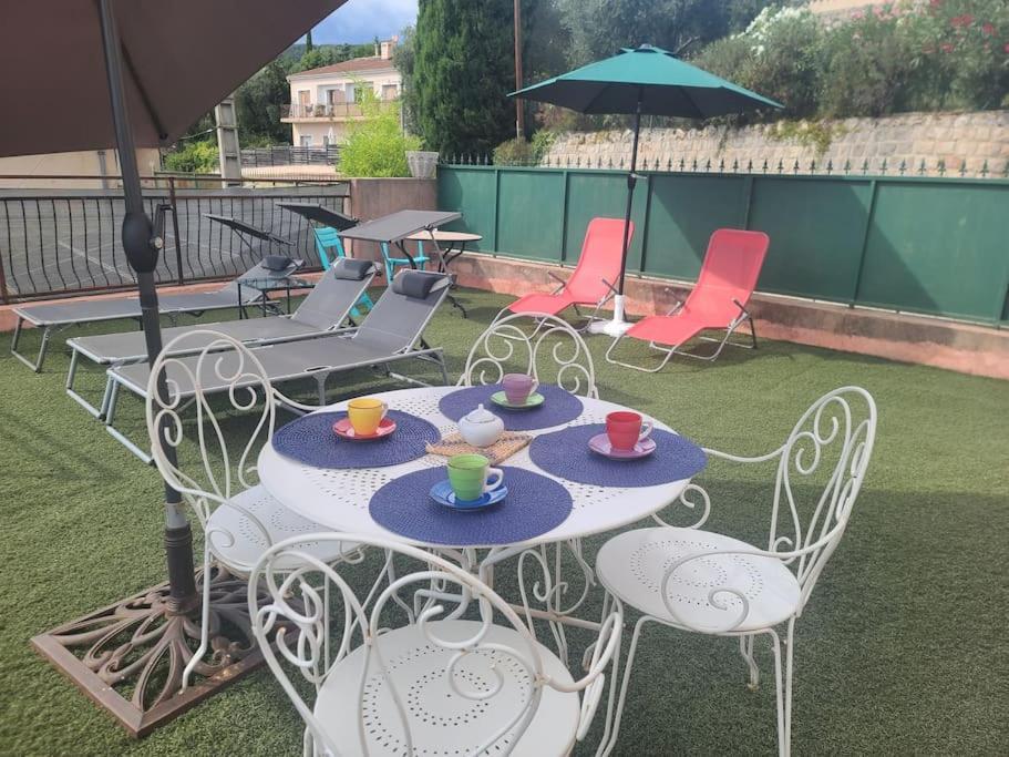 Apartament De 1 A 6 Avec Terrasse Solarium, Vue Panoramique Et Parking Gratuit Grasse Zewnętrze zdjęcie